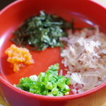 山県そば - 薬味