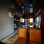 カヤバ珈琲 - 1Fの一番奥のテーブルを利用。