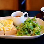 カヤバ珈琲 - たまごトーストのモーニングです。