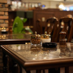 珈琲貴族エジンバラ - 雰囲気も楽しめるお店です。