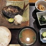 あん梅 - たかべの干物定食2.500円