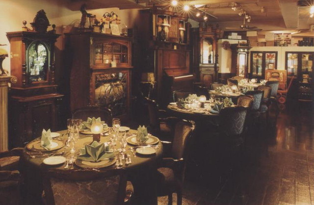 閉店】アンティックオルゴール館 赤い靴 - 池下/フレンチ | 食べログ