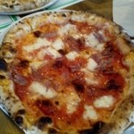 ア フェネステッラ - 