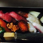 Midorizushisushimatsu - お持ち帰り 2500円の寿司