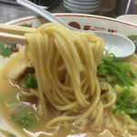 天下一品 - 麺はこんな感じ