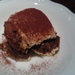 タヴェルネッタ・ダ・キタヤマ - ふんわり栗のムースとエスプレッソの苦味がメリハリある、栗のティラミス200円