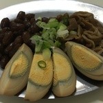 劉易記牛肉刀削麵  - 小菜