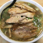 新立麺館 - デリシャス（大）