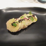 帆立とマッシュルーム、キャビア添え