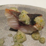 アビス - アズキハタとイサキのポワレ