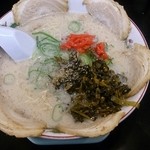 長浜ラーメン 味一番 - チャーシュー麺、バリカタ！これよ！コレコレ！(⌒‐⌒)替え玉も3はイケる！