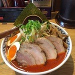 極麺 小次郎  - 赤鬼らぁ麺全部のせ