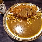 カレーハウスCoCo壱番屋 - 手仕込とん勝つカレー926円+3辛63円
※今だけちょっと大きめのカツ
