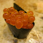 すし家 一柳 - イクラ軍艦