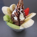 六花亭 五稜郭店 - チョコレートパフェ(¥400−)