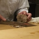 初音鮨 - アルバ産白トリュフ　白子用
      