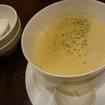 南国酒家 - 北海道産コーンスープ