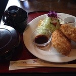 カフェ＆グリル自家焙煎珈琲 山富士珈琲店 - ビーフコロッケ定食