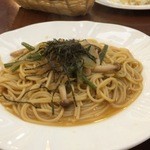 ロア - ランチ日替わり山菜パスタ