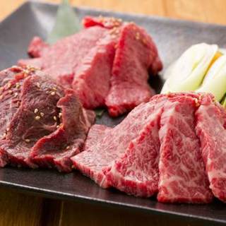 A source of energy, if you want to eat plenty of Yakiniku (Grilled meat) with your family, please come here