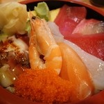和DINING ひなた - 限定の海鮮丼1,000円(税抜）