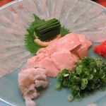 小魚料理 とみ助 - カワハギの薄造り