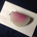 鶴屋八幡 - 