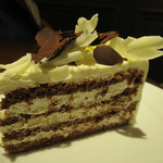 ハーブス - ブラック＆ホワイトチョコレートケーキ