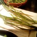 立ち呑み酒場 ピン - そして枝だけが残った。枝豆の枝。