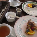 トラットリア エ ピッツェリア アミーチ - 