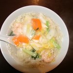 だんざ - エビ、ホタテなど具沢山の海鮮刀削麺 480円