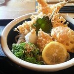 冷天おろしうどん。豪華！