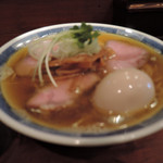 中華そば しば田 - 煮干しそば＆味玉・炊き込みごはん　ズームアップ