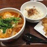 太陽のトマト麺withチーズ 新宿ミロード店 - 2016年冬限定、ホロホロ煮込みチキンの濃厚デミチキトマト麺