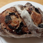 パン工房 夢風車 - 自家製天然酵母のノアレザン(252円)