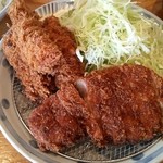 トンカツ（１５０ｇ）＆カキフライ定食