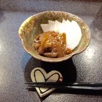 紅葉寿司 - お通し(自家製塩辛)