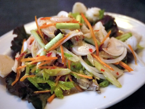 THAI FOOD ＆ KARAOKE MARAKO