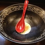 ひげ坊主 - H.28.1.4.夜 完食♪(黒豚飛魚らぁめん(太麺))