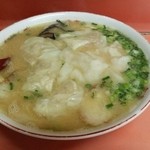博龍軒 - ワンタン麺850円
            