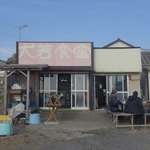 たまに行くならこんな店は、数年ぶりに行ってきた「犬若食堂」で大ぶりカキフライを正月三が日の最終日に楽しんできました。