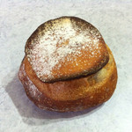 メゾン ムラタ - はちみつ、レーズン、ヘーゼルナッツ ￥200