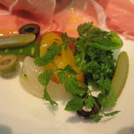 代官山ASO チェレステ - オリーブ・ピクルスなどが付け合わせ