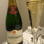 リストランテ サクラ - 2015年クリスマスディナー
      こちら何と小売価格で提供くださったらしい(T ^ T)