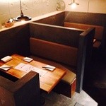 ワイン食堂コモン - ＢＯＸ席が二つ