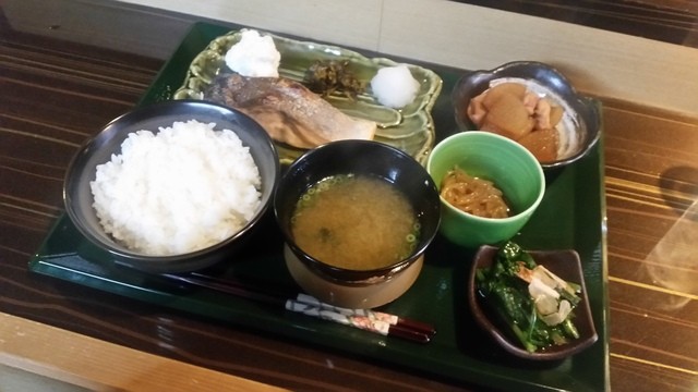 周辺のお店を探す Okaeri おかえり 旧店名 Chin Nen 八王子 魚介料理 海鮮料理 食べログ