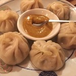 ミルミレ - モモは、ネパールの蒸し餃子。羊の挽肉が美味い。