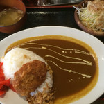 俺のカレー食堂 輪 - ランチ：ミンチカツ カレーセット (ごはん大盛り) ¥８００[税込]