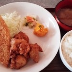 あったか弁当屋鈴平 - 鶏の唐揚げ弁当（イートイン）530円　2016/01