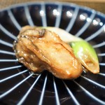 東京チャイニーズ 一凛 - 牡蠣の炒め物